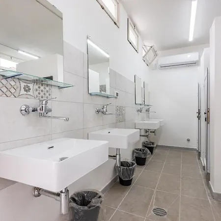 Borgo Mulino D'acqua אתר קמפינג 3*